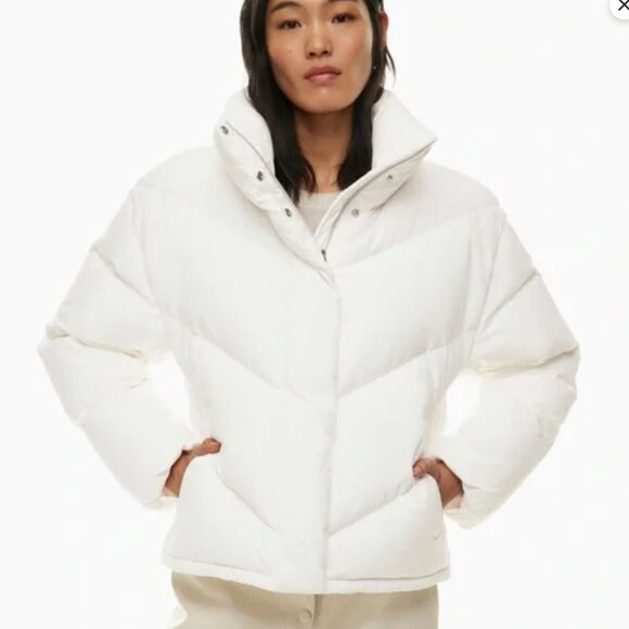 Aritzia Wilfred Cloud Puff Shorty Jacket in Matte Pearl White-2XS - Picture 1 of 6